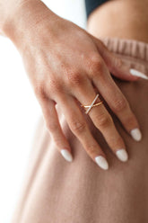 Brooke Criss Cross Ring, alternate, color, Gold