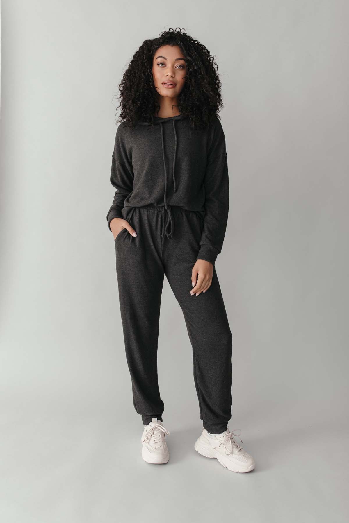 Knitted Black Womens Tracksuits - Get Best Price from