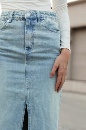 Denim Midi Skirt, alternate, color, Light Wash Denim