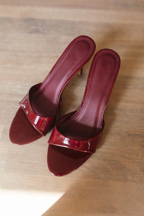 Wine Heels, alternate, color, Wine