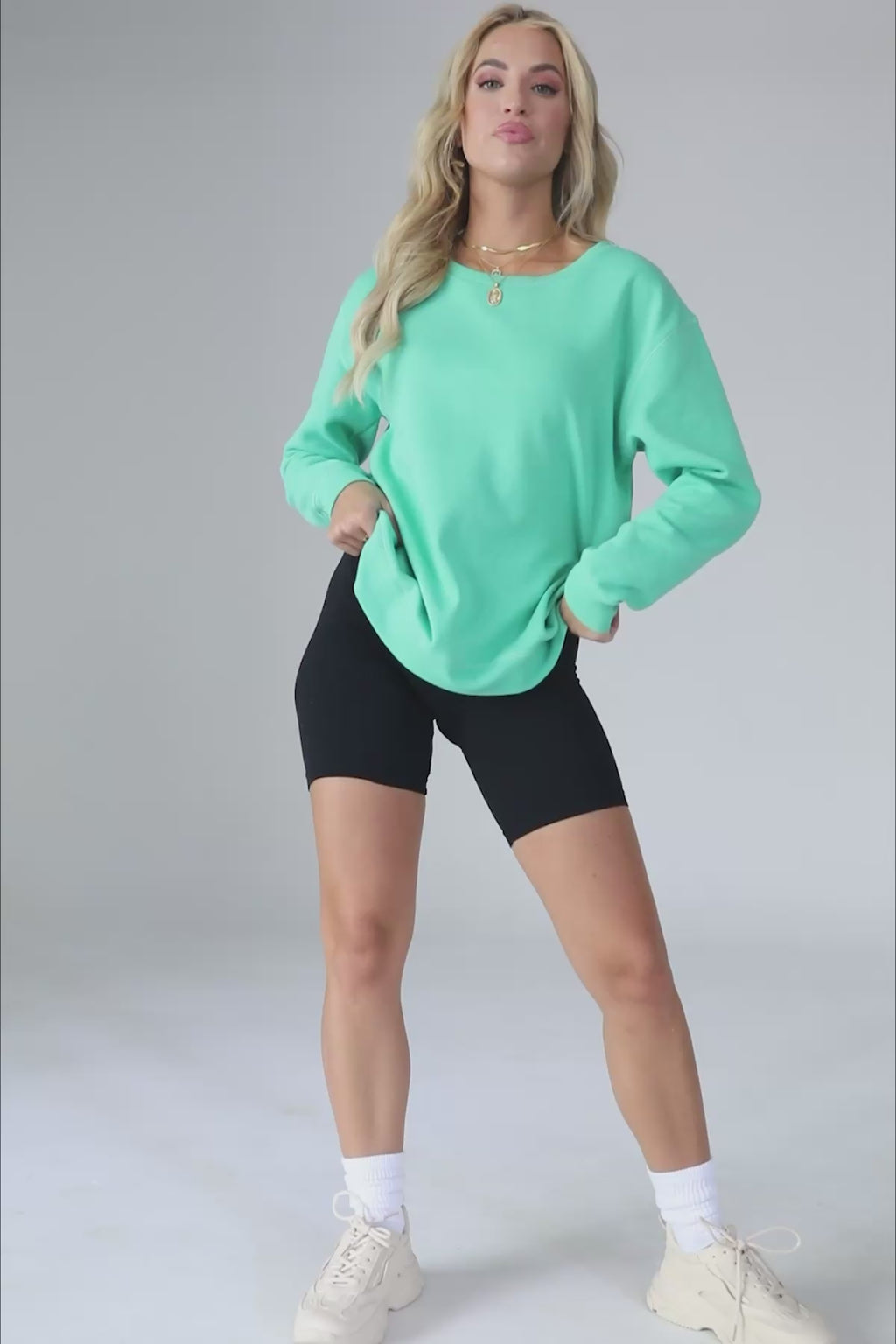 Levi Sweatshirt, product video thumbnail