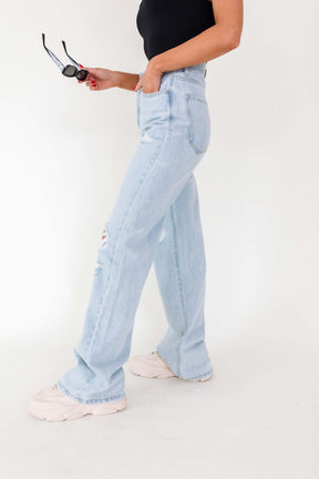 Heather Distressed Jeans, alternate, color, Light Wash