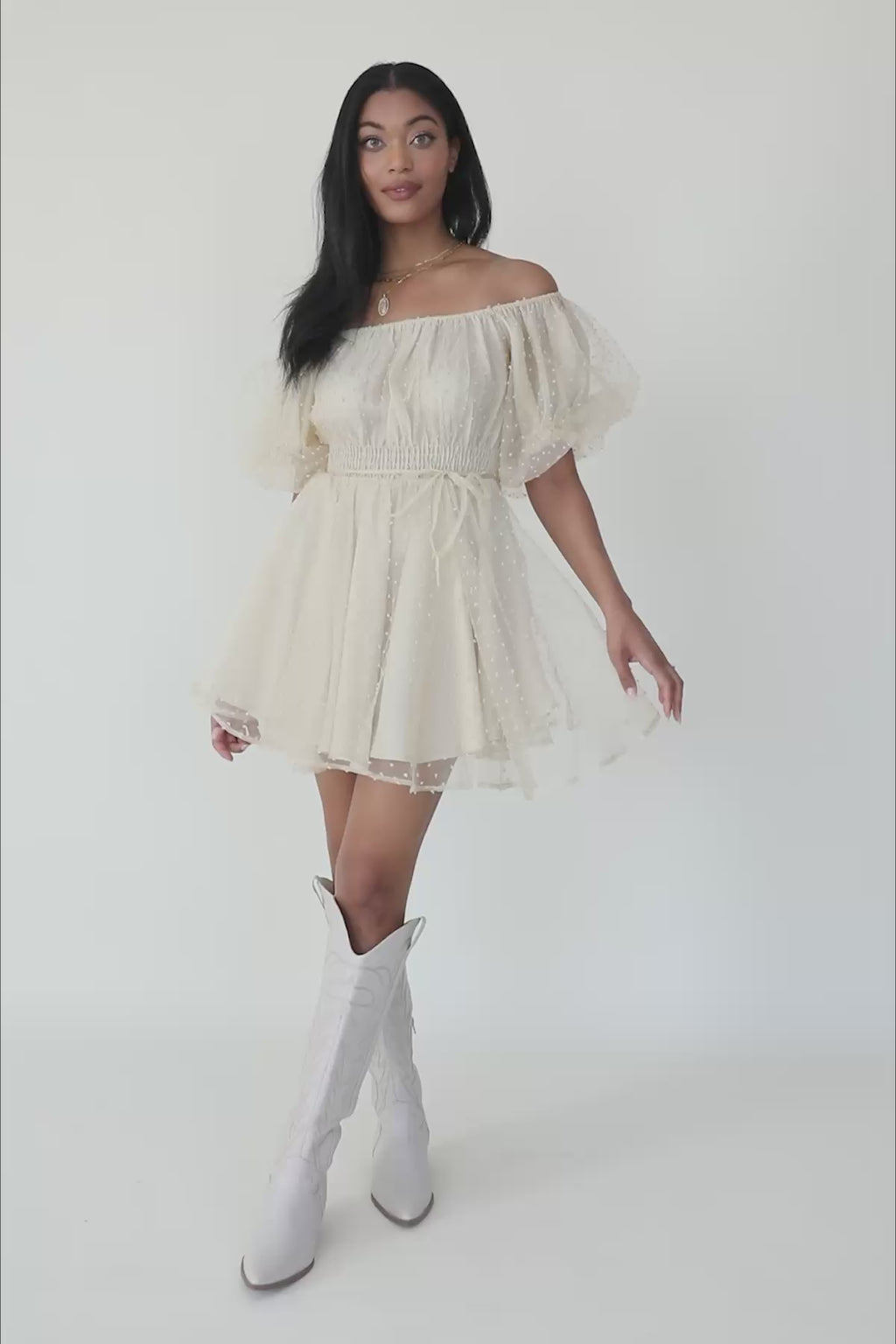 Robin Dress, product video thumbnail