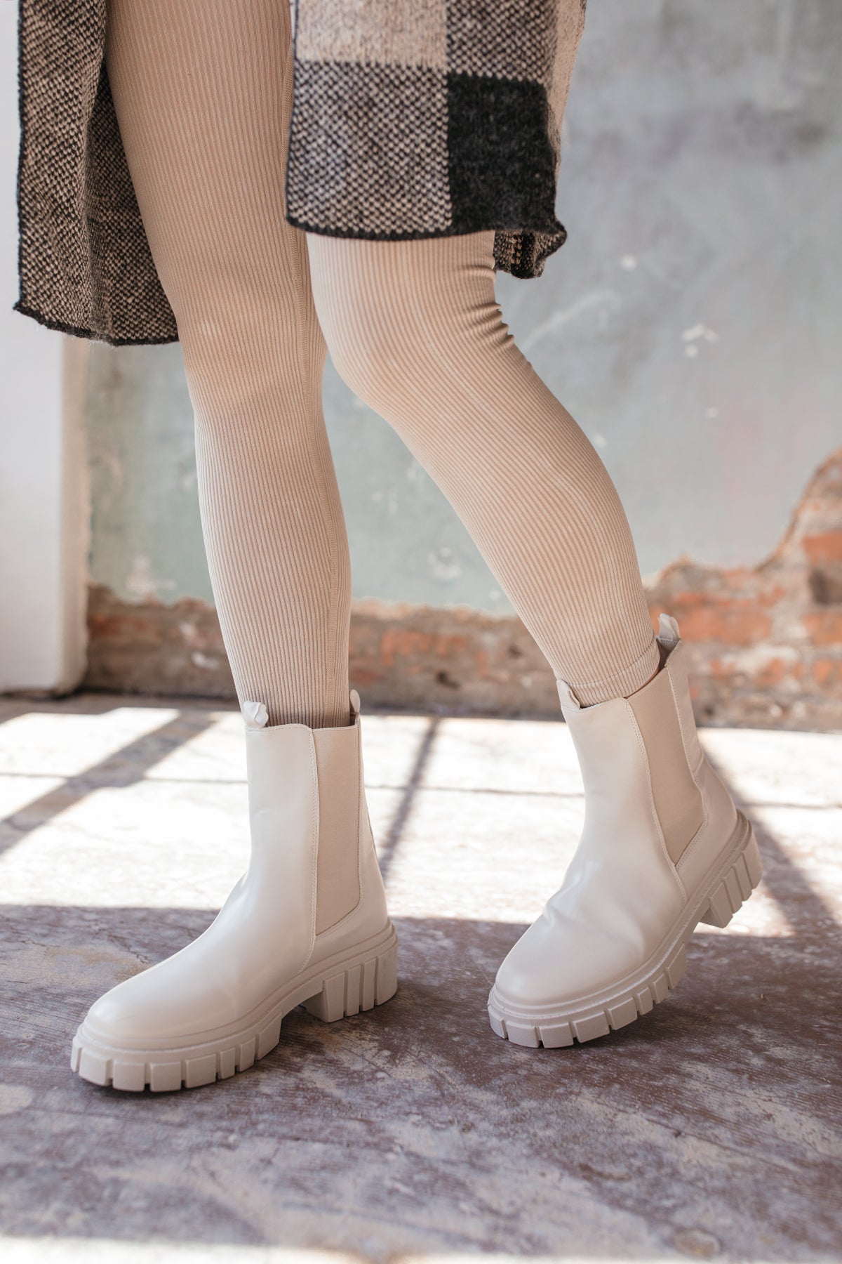 Sarah Lug Boots, Alternate, color, Off White